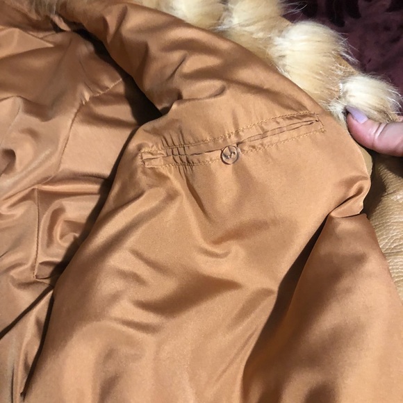 Fox Fur And leather jacket in chevron pattern - Picture 3 of 8